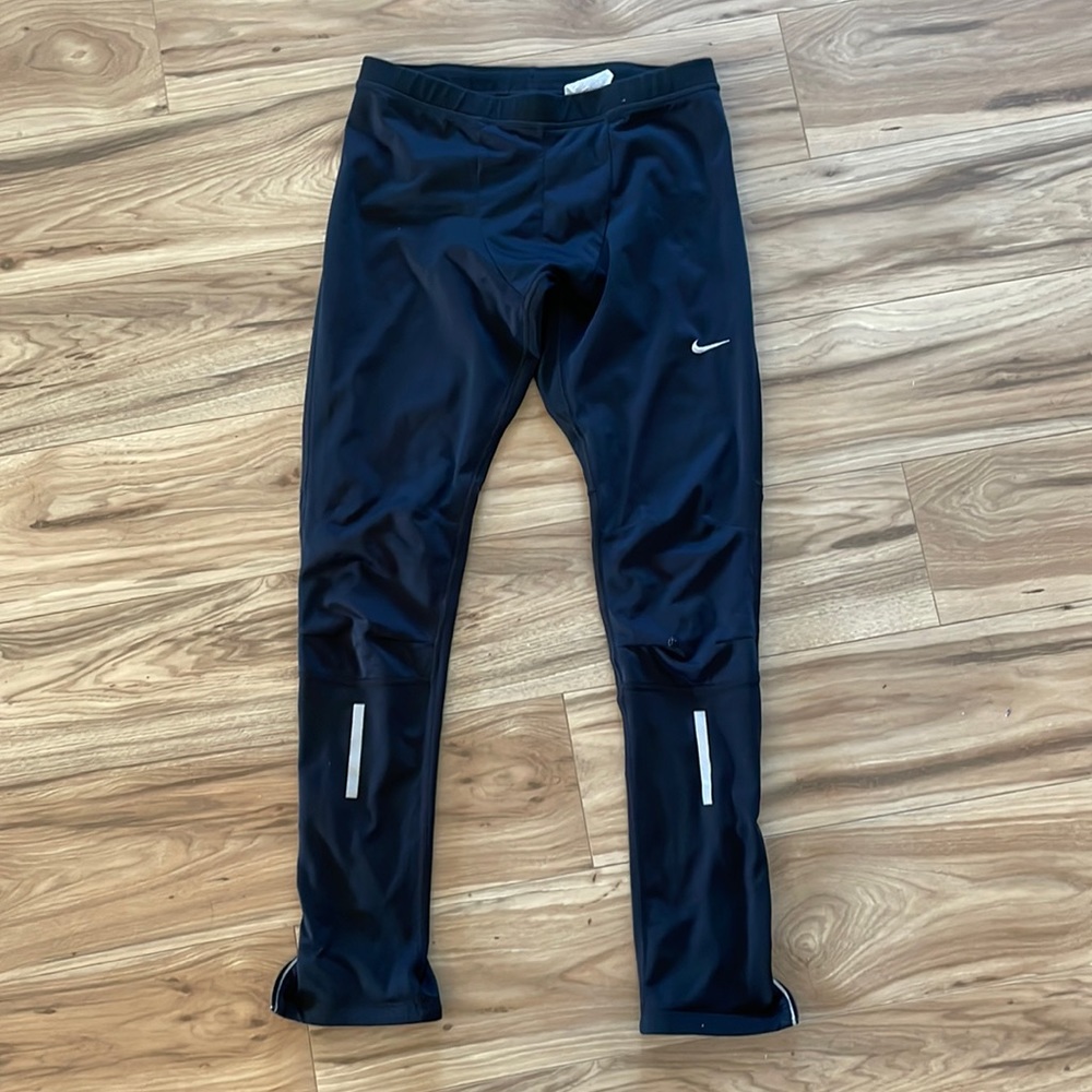 Nike men’s fleece lined, wind protected running